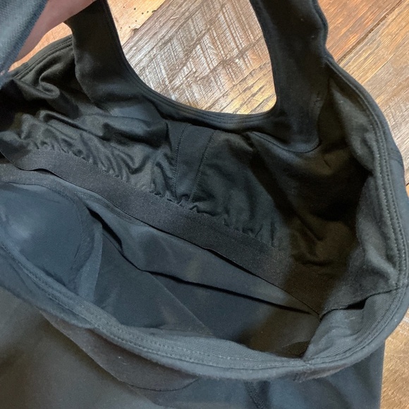Lululemon Black Racerback Tank Top  Size 12 Built-In Bra Support Coolmax Lycra® - Picture 8 of 8